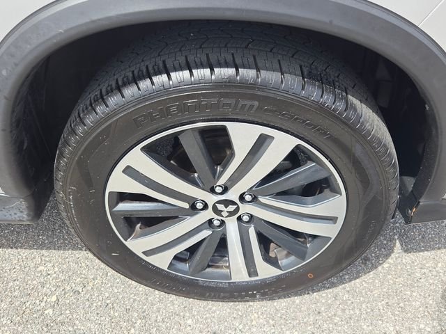 Used 2021  Mitsubishi 2.0 ES image 16