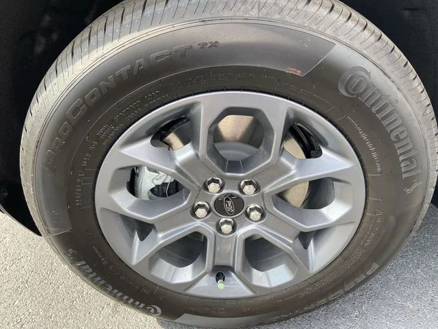2025 Ford Maverick XLT - Photo 10