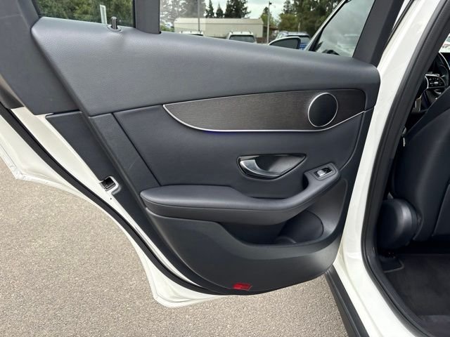 Used 2021  Mercedes-Benz GLC 300 image 16