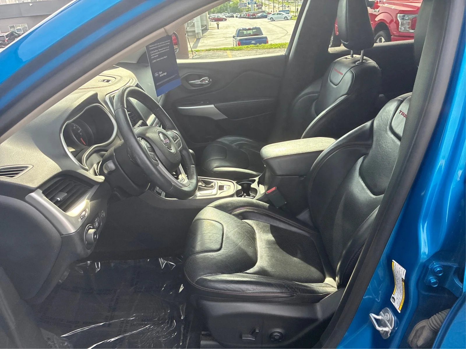 Used 2017 Hydro Blue Jeep Trailhawk L Plus image 9