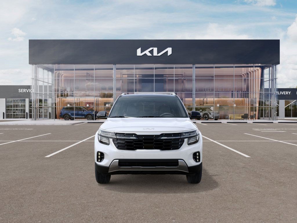 New 2026 Clear White/Black Roof Kia SX image 2