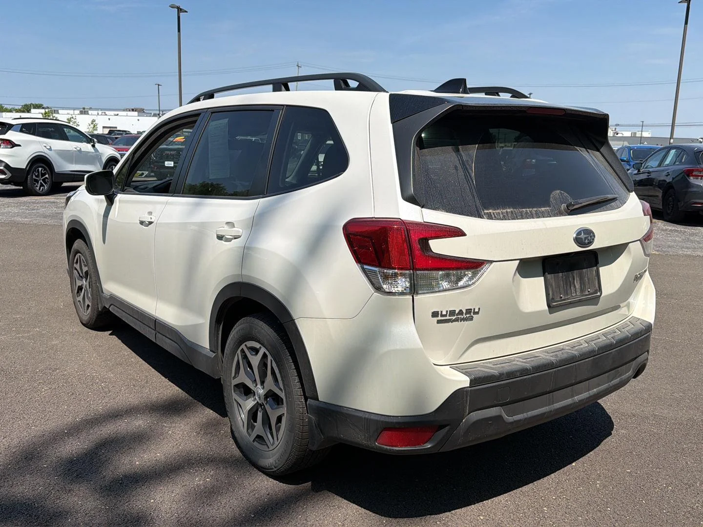 Used 2024 Crystal White Pearl Subaru Premium image 9