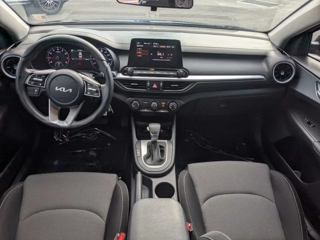 Used 2024 Black Kia LXS image 7
