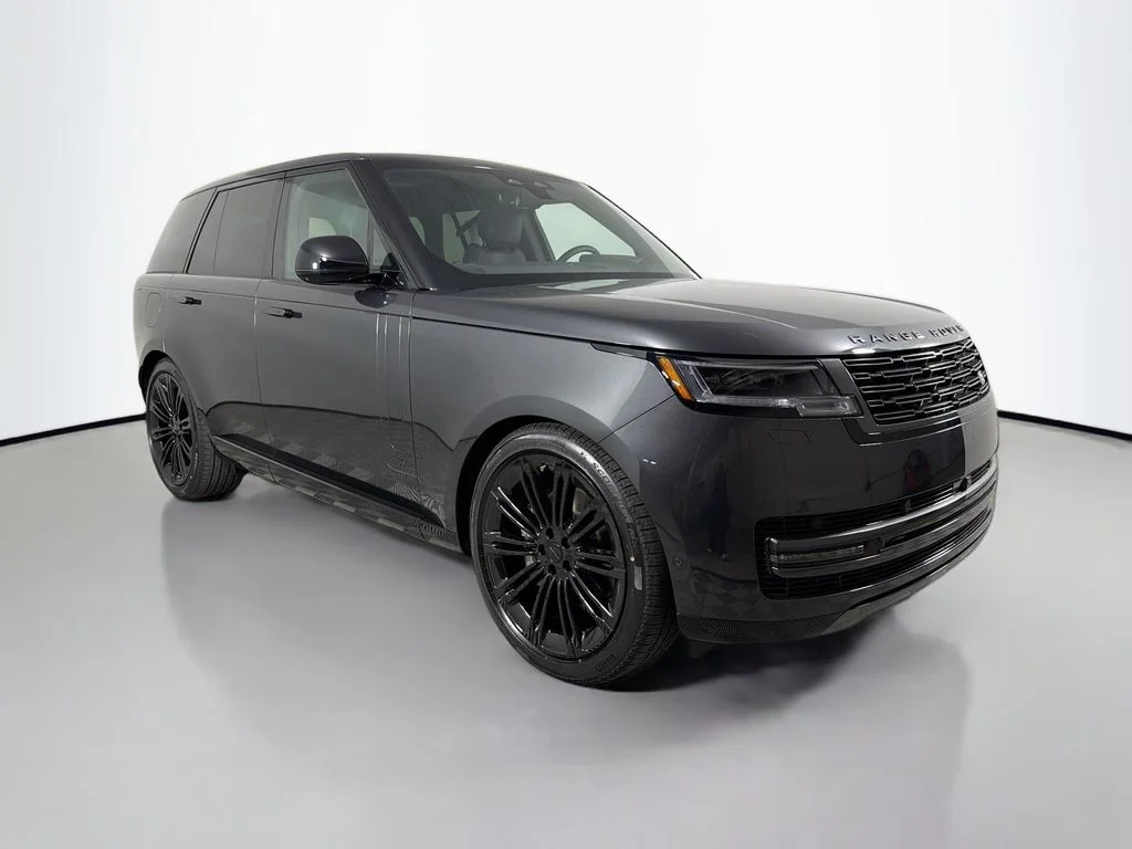 New 2026 Carpathian Grey Land Rover SE image 3