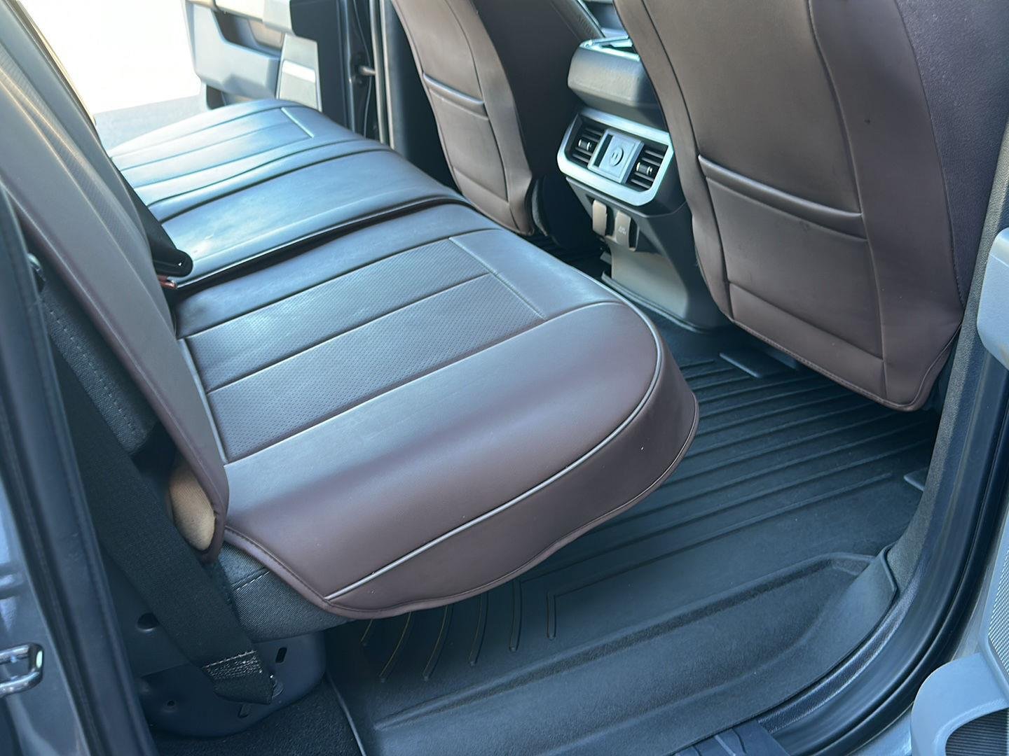 Certified Used 2024 Carbonized Gray Ford XLT image 25