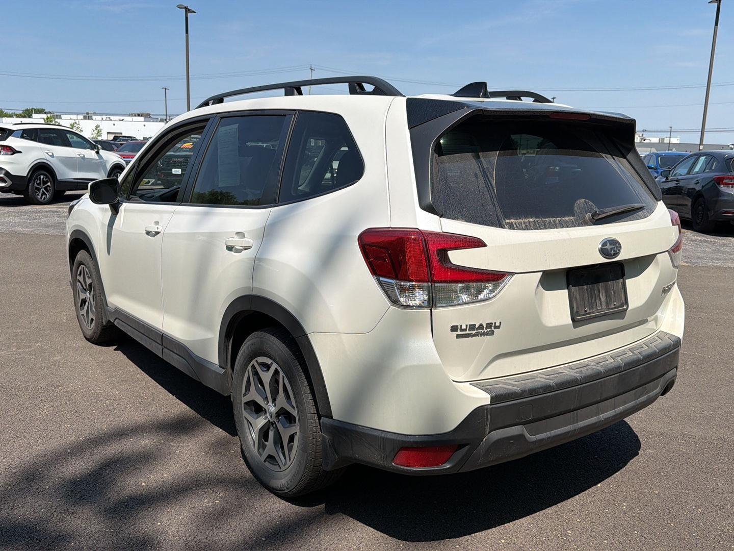 Used 2024 Crystal White Pearl Subaru Premium image 9