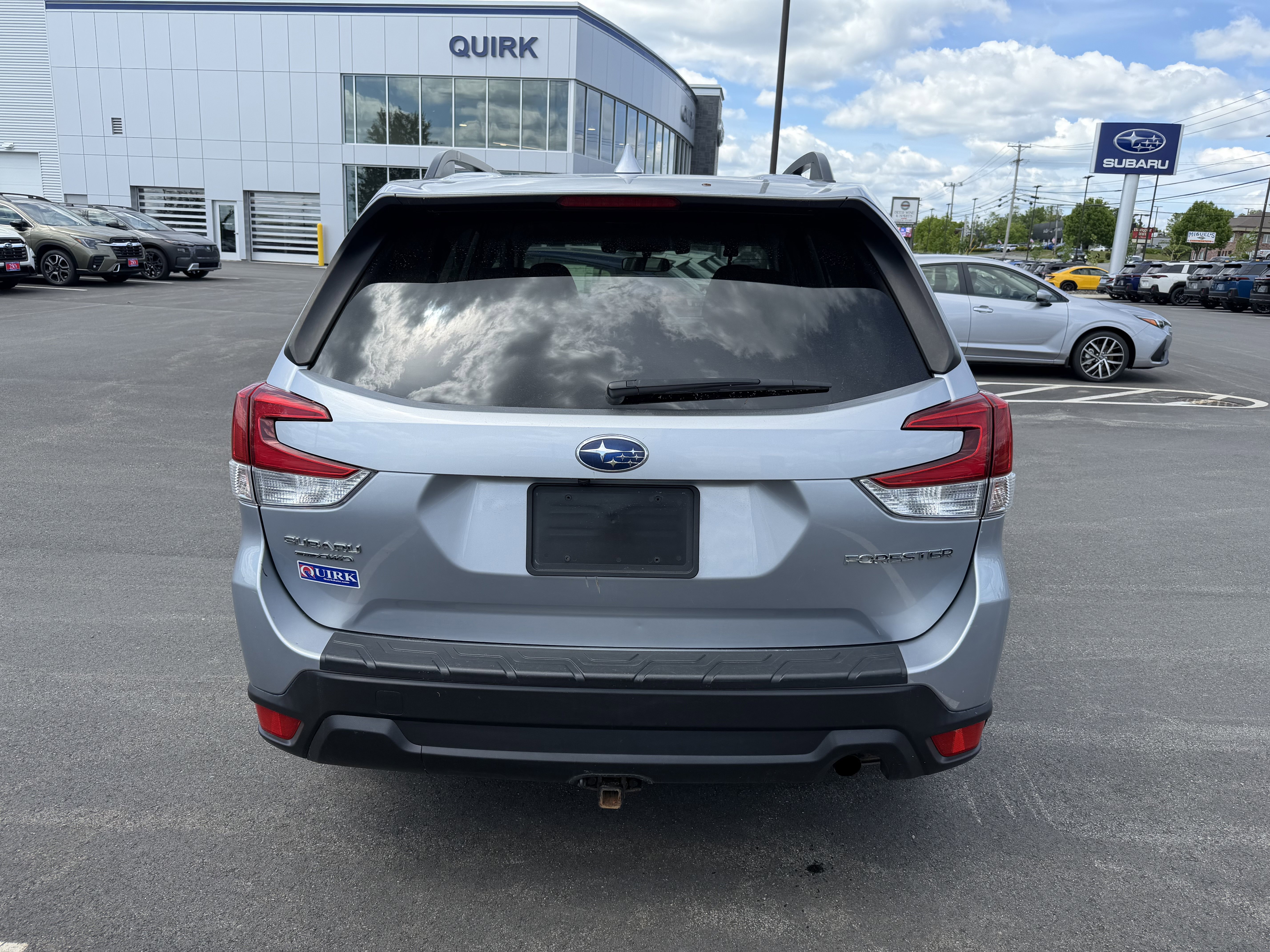 Used 2020 Ice Silver Metallic Subaru Premium image 4