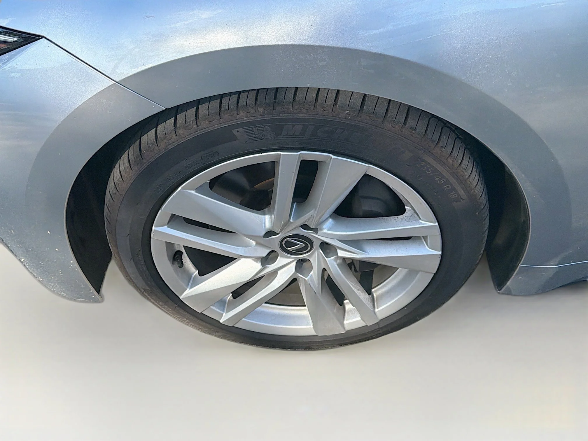 2025 Lexus IS 300 - Photo 29