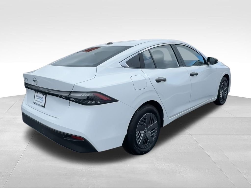 2026 Nissan Sentra S - Photo 8