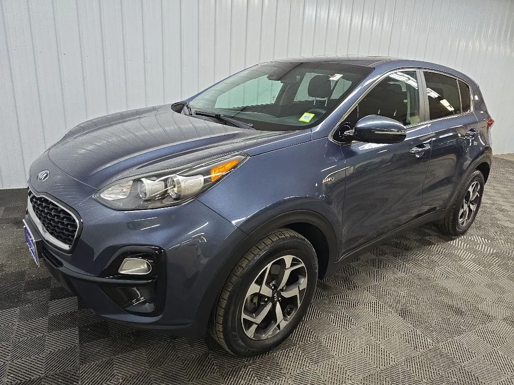 Used 2020 Pacific Blue Kia LX image 8