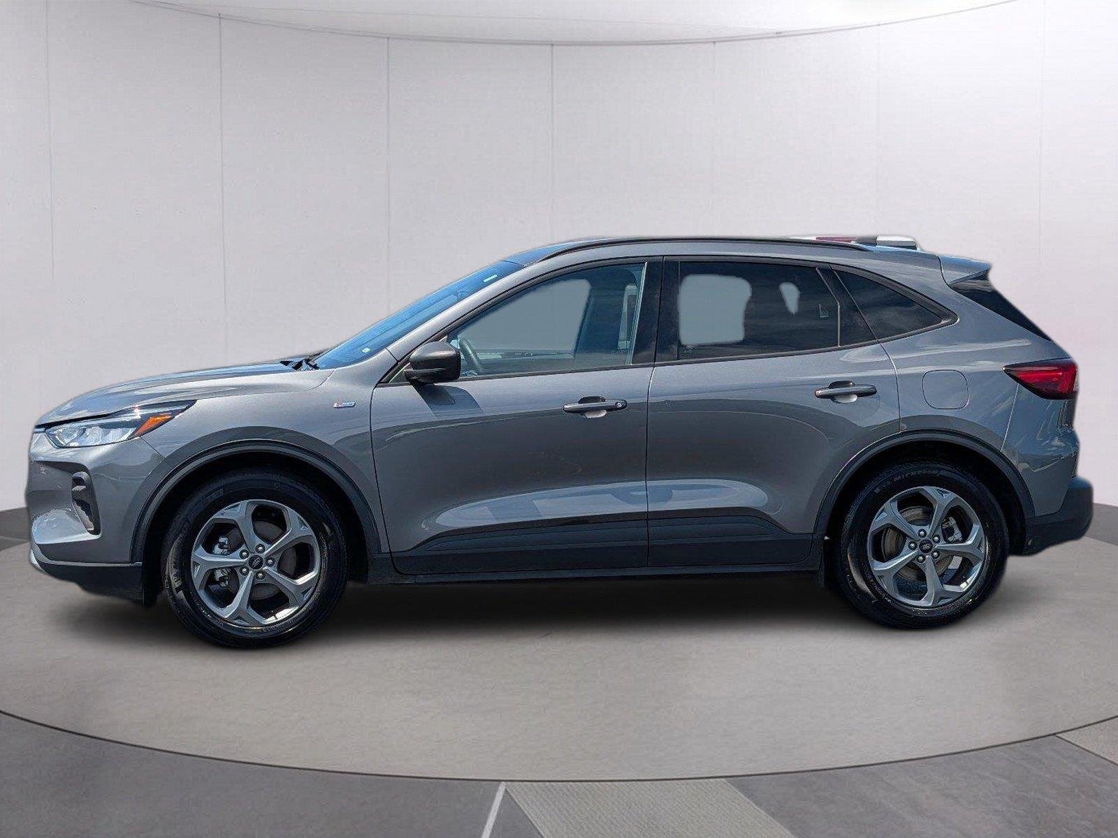Used 2025 Carbonized Gray Ford ST-Line image 2