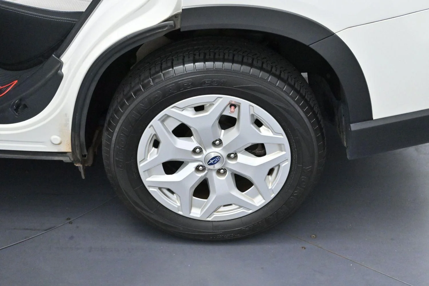 Used 2021 Crystal White Pearl Subaru Base image 29