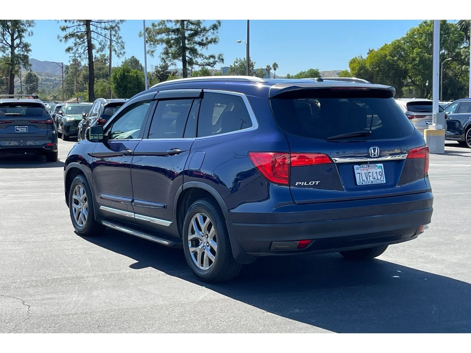 Used 2016 Obsidian Blue Pearl Honda EX-L image 3