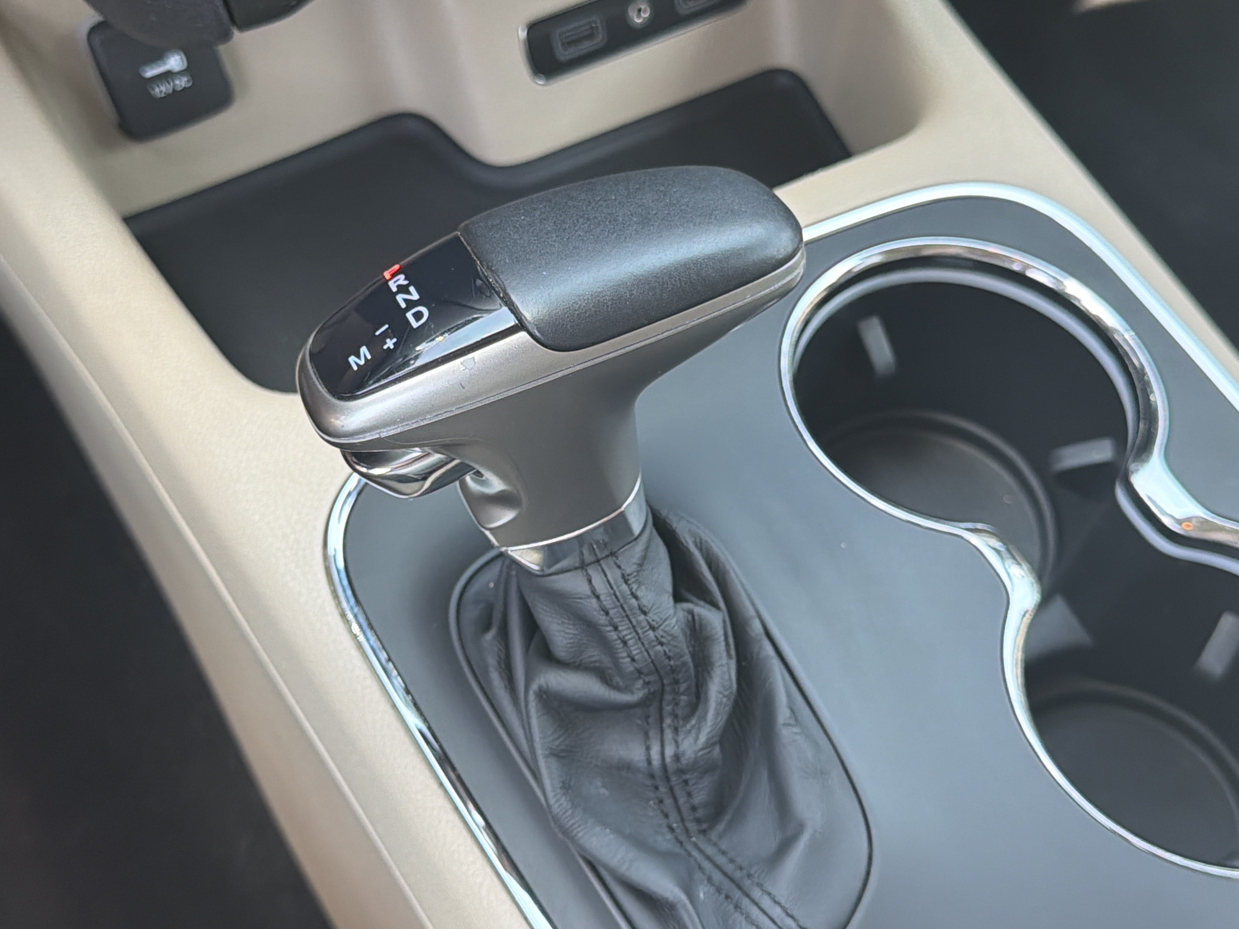 Used 2018 DB Black Clearcoat Dodge SXT image 37