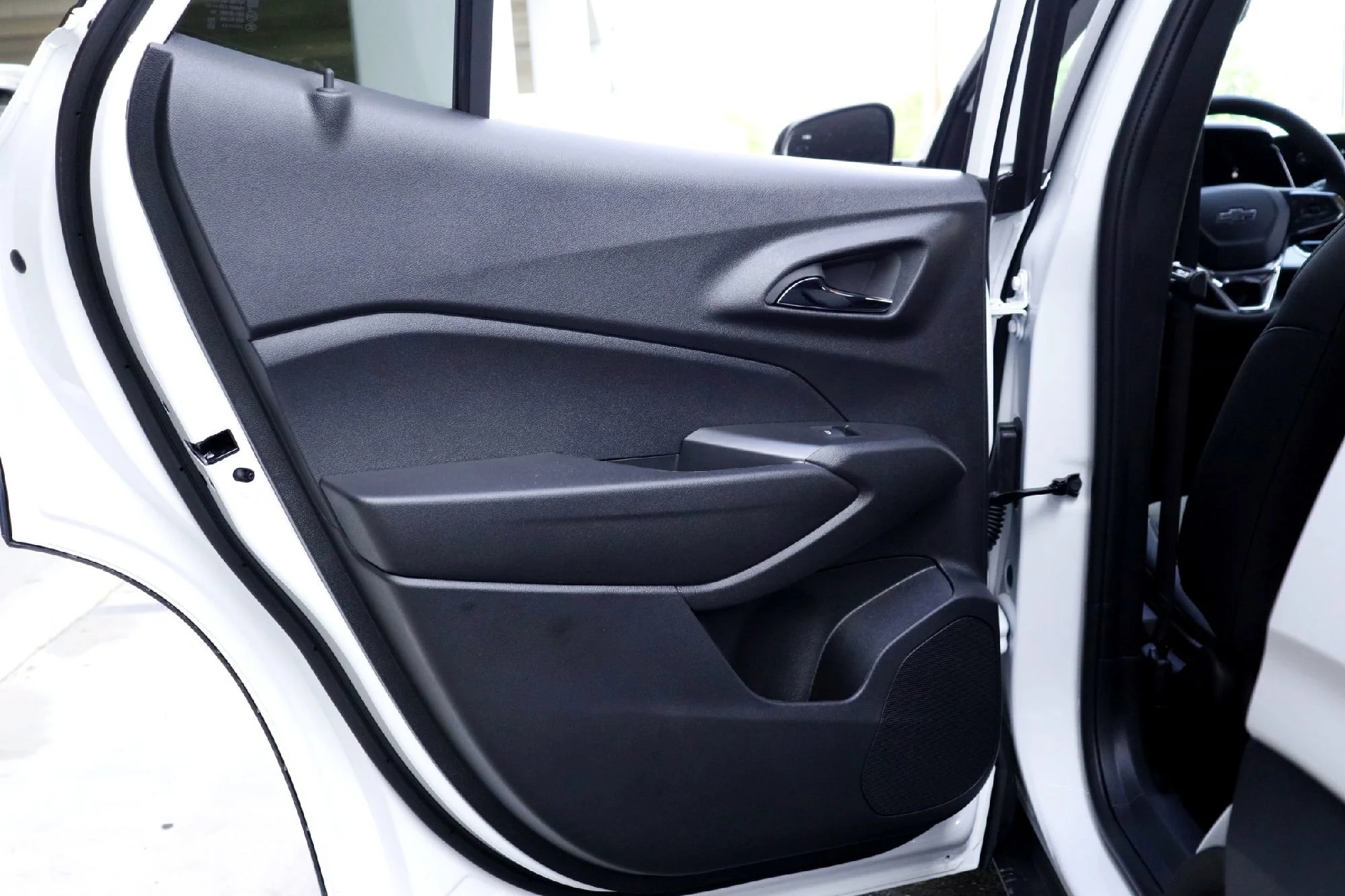 New 2026 White Chevrolet LT image 19