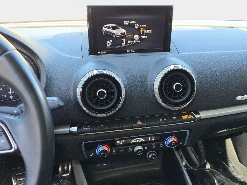Used 2018 Black Audi 1.4T Premium image 25