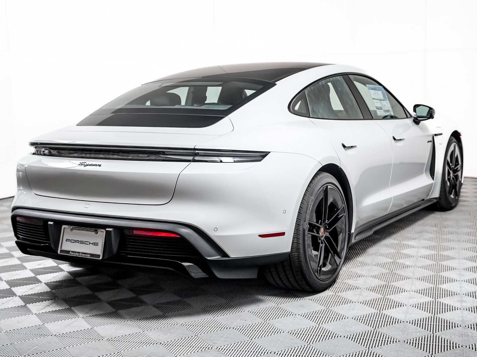 New 2026 White Porsche Black Edition image 9