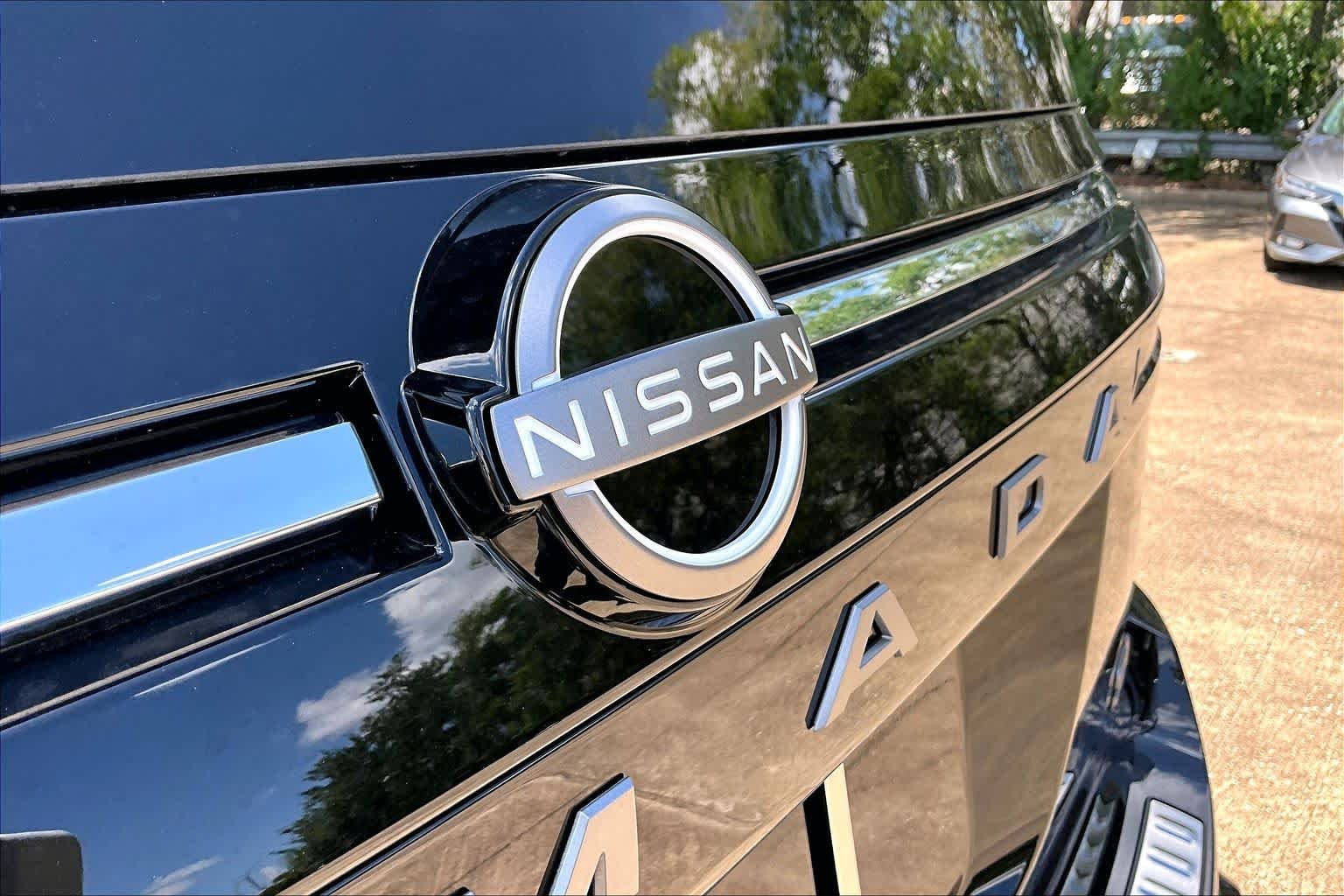New 2026 Super Black Nissan SL image 8