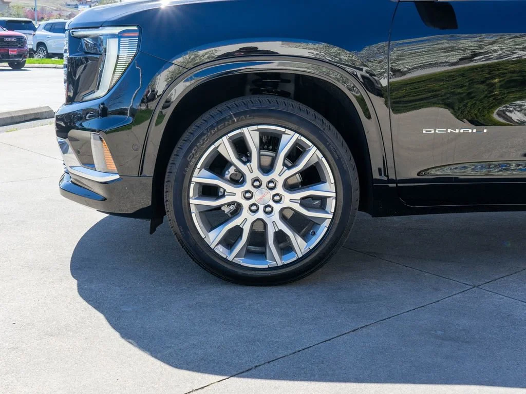2026 GMC Acadia Denali - Photo 31