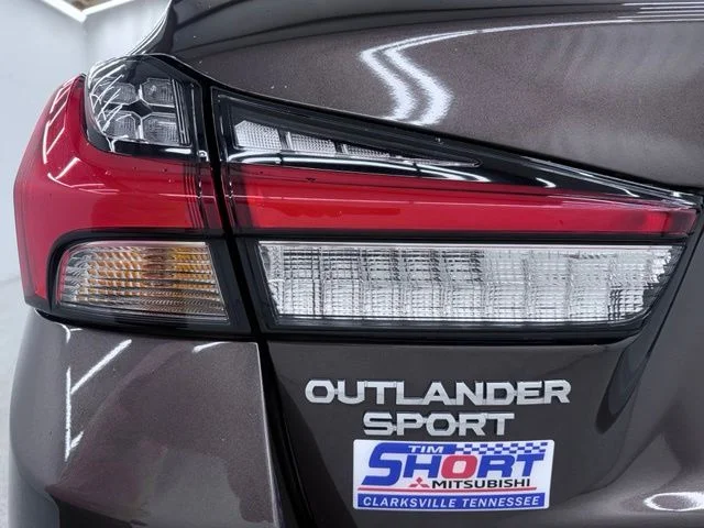 Used 2024  Mitsubishi 2.0 LE image 8