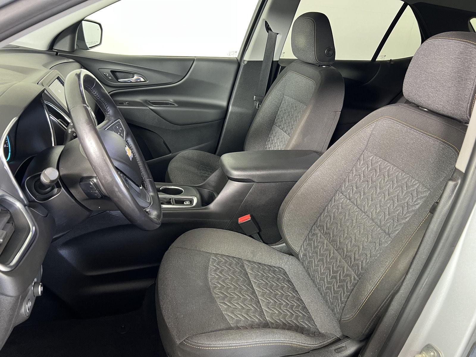 Used 2022 Silver Ice Metallic Chevrolet LT image 6