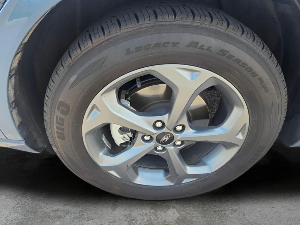 Used 2024 VAPOR BLUE METALLIC Ford ST-Line Select image 30