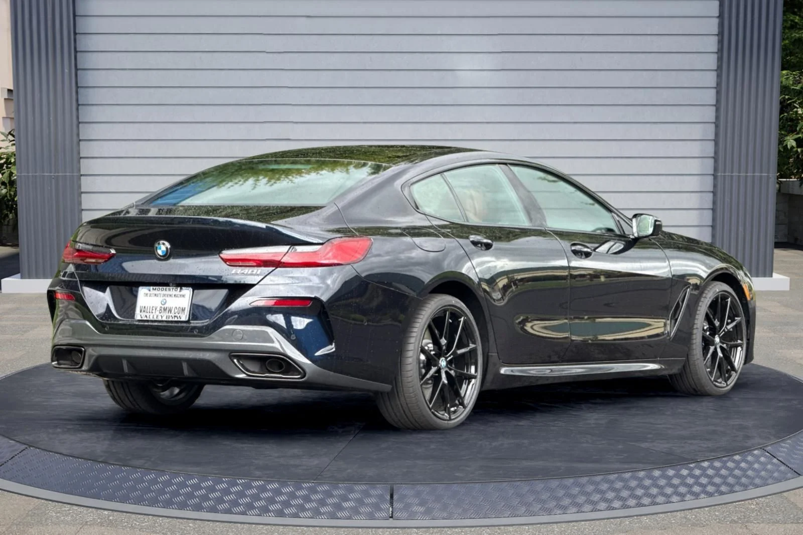 New 2026 Carbon Black Metallic BMW 840 image 4