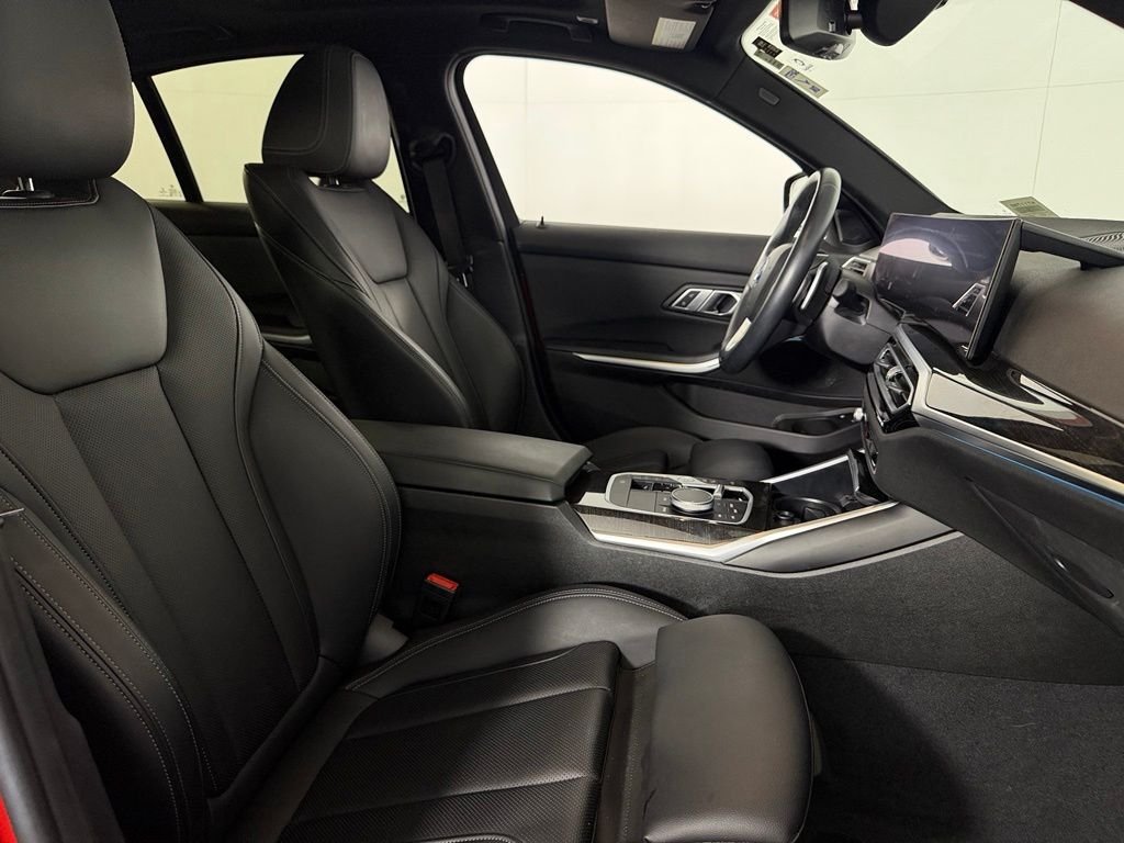 2023 BMW 3 Series 330e - Photo 32