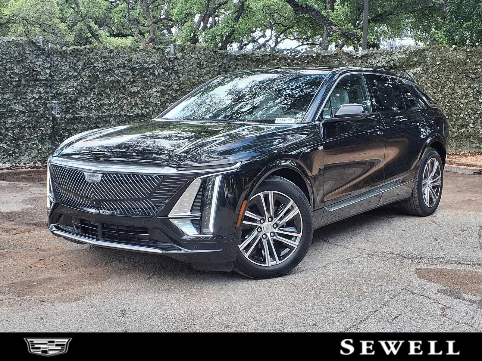 2024 Cadillac Lyriq Luxury 2 AWD's photo
