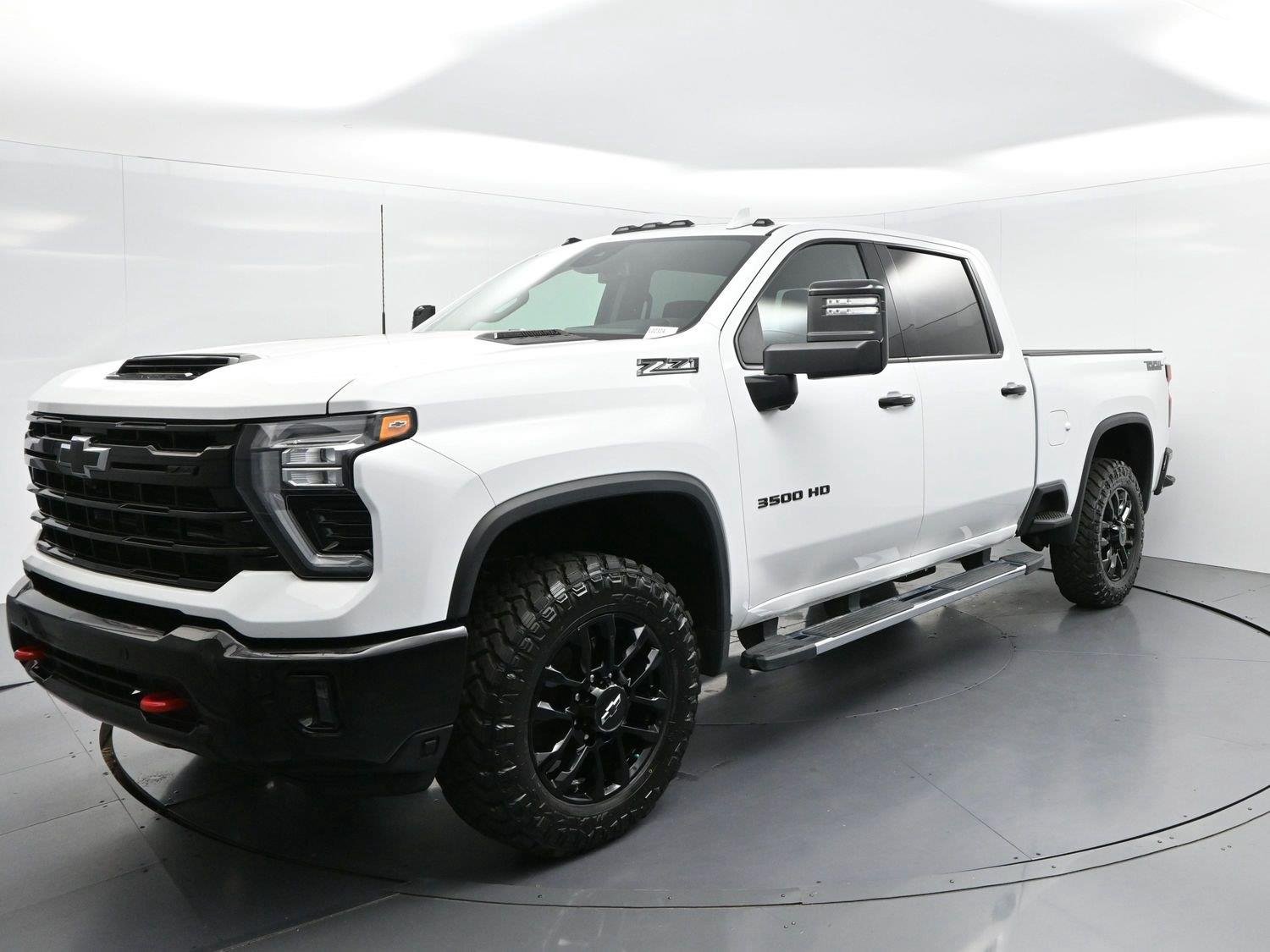 Used 2026 Summit White Chevrolet LTZ image 4