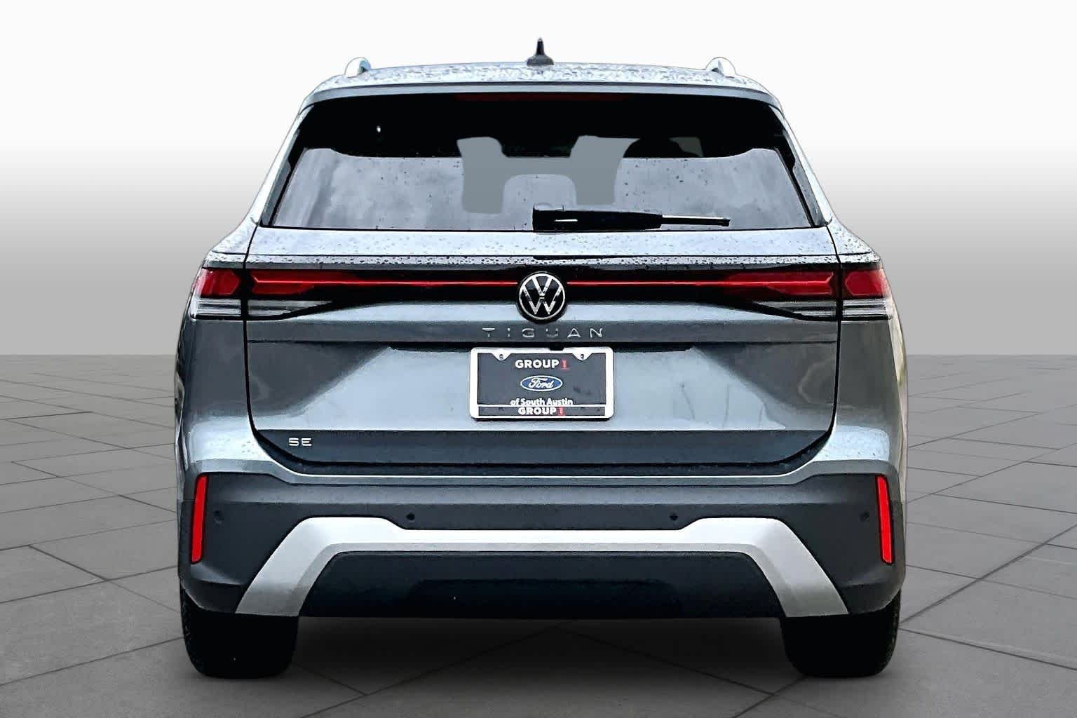 Pre-Owned 2026 Volkswagen Tiguan SE