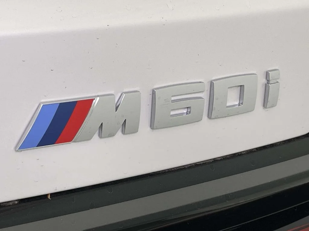 New 2027 White BMW M60i image 11