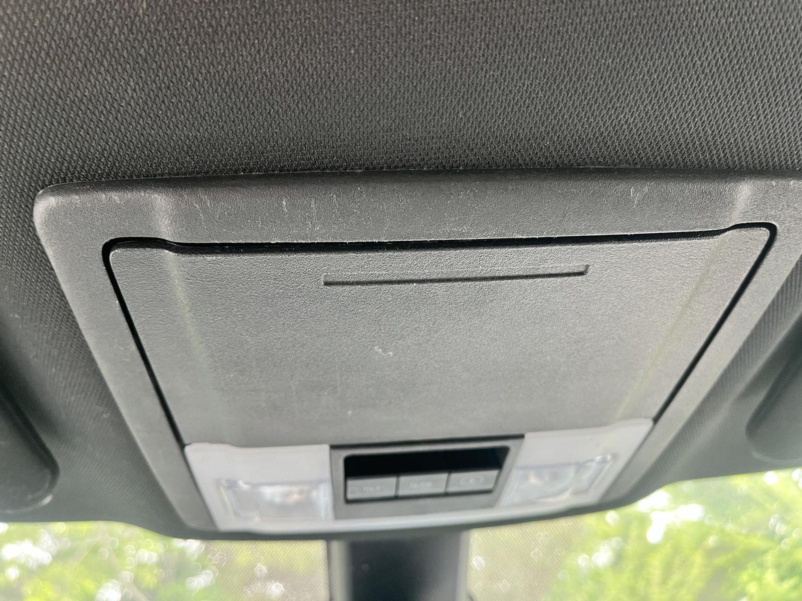 Used 2018 Blue Ford XLT image 41
