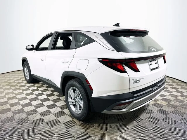 New 2026 Hyundai TUCSON SE