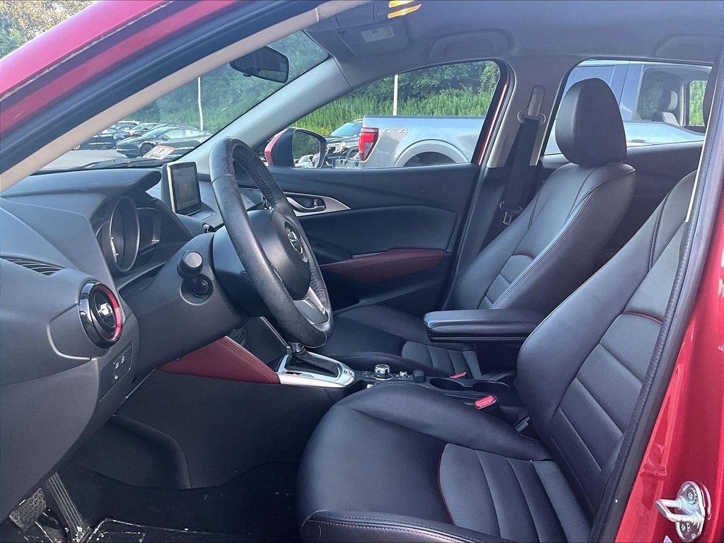 Used 2017 Red Mazda Touring image 4