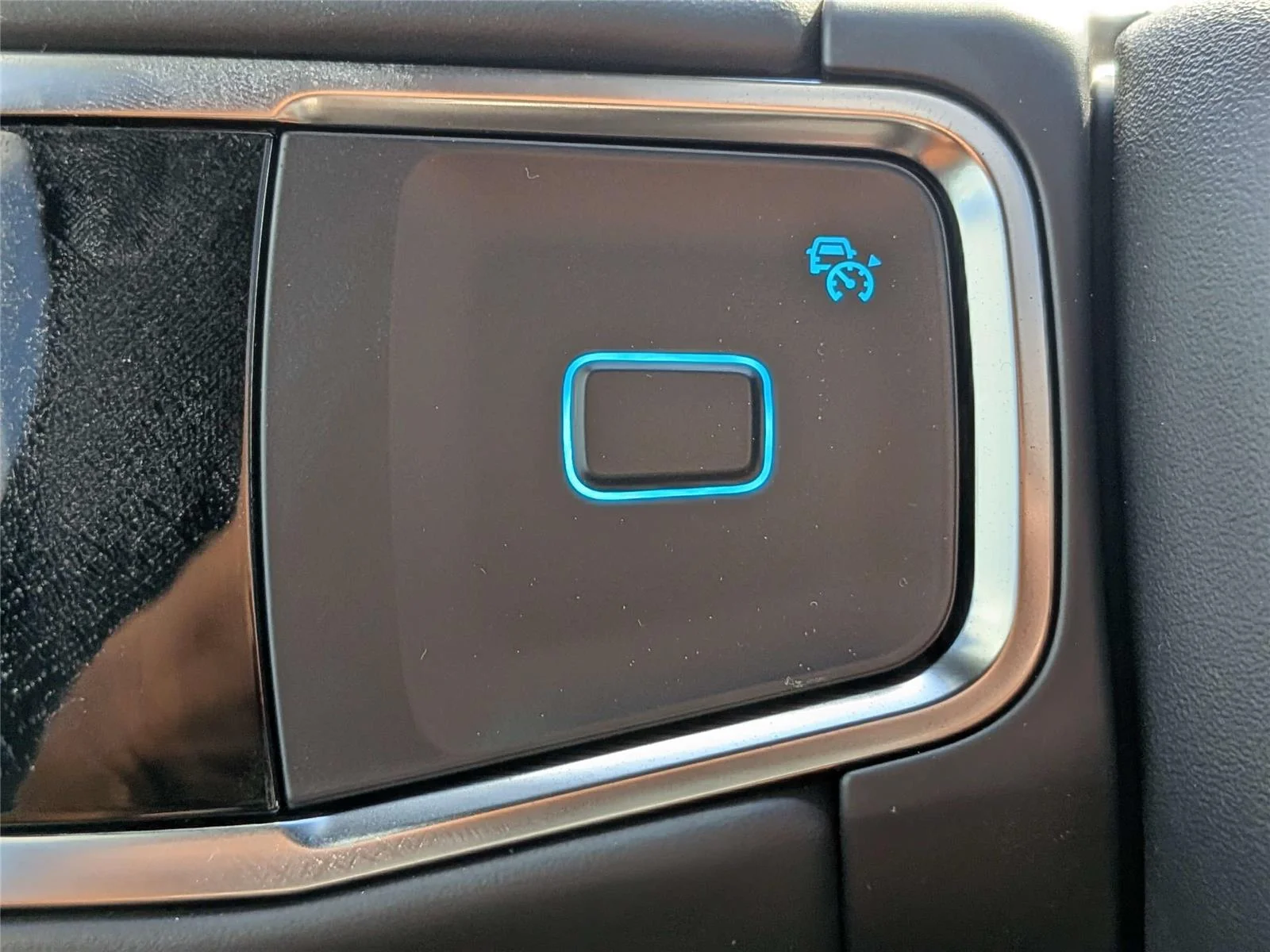 New 2026 Glacier Gray Metallic Tri-Coat Ford MAX Platinum® image 27