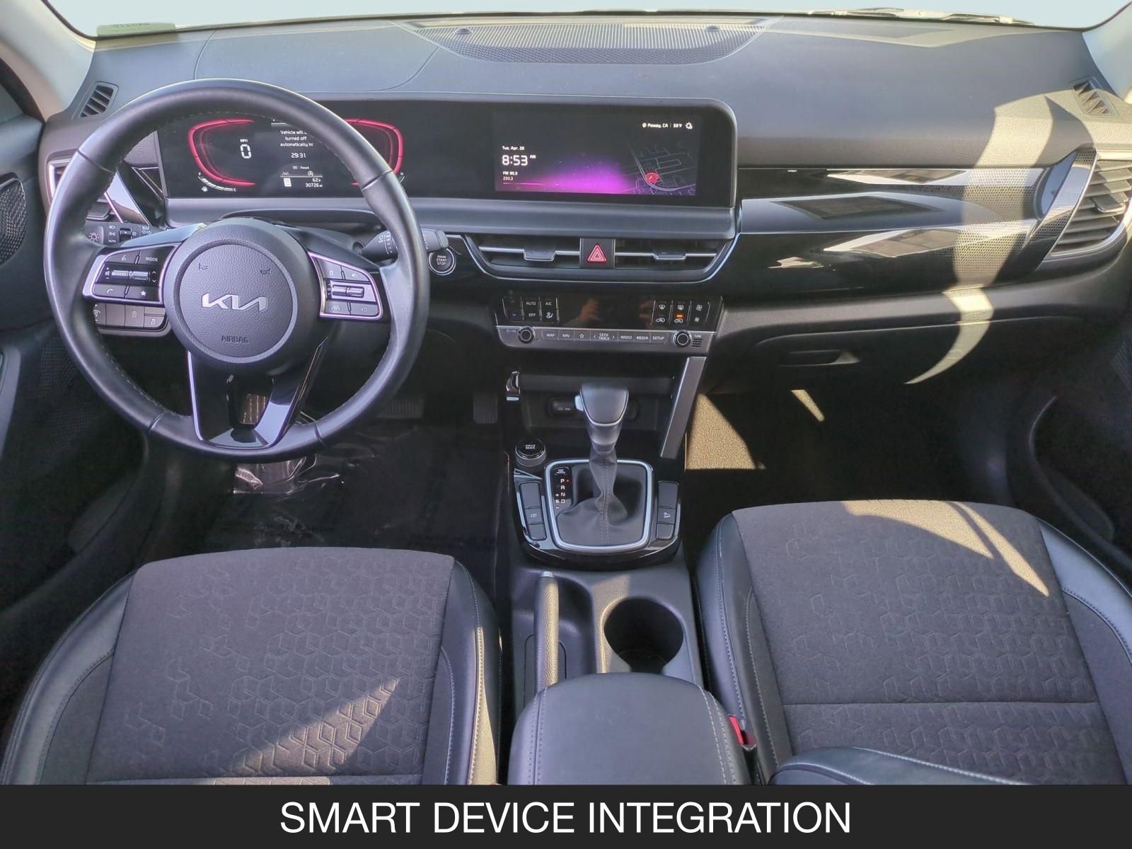2025 Kia Seltos S - Photo 13