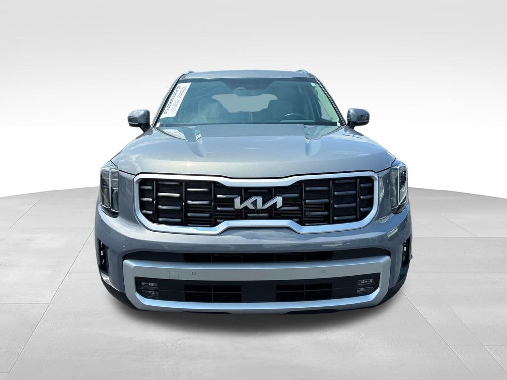 Certified Used 2025 Silver Kia SX image 6