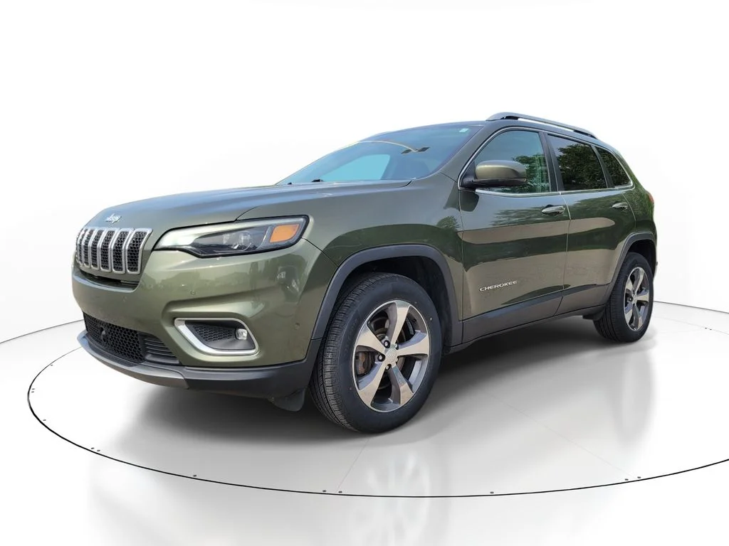 Used 2019 Green Jeep Limited image 2