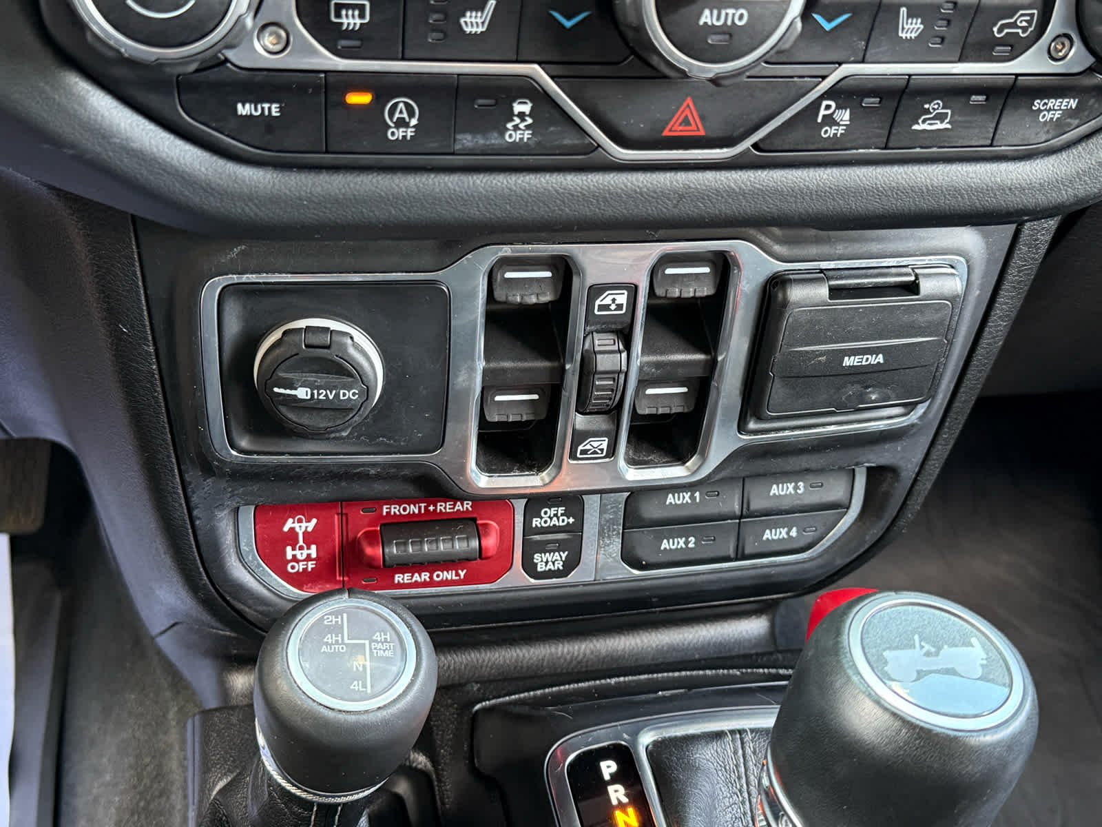 Used 2024 Black Clearcoat Jeep Rubicon X image 21
