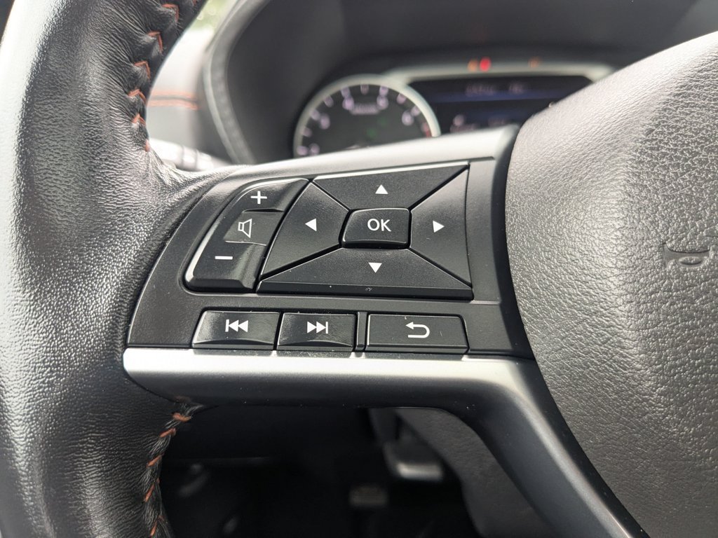 Used 2021 Electric Blue Metallic Nissan SR image 22