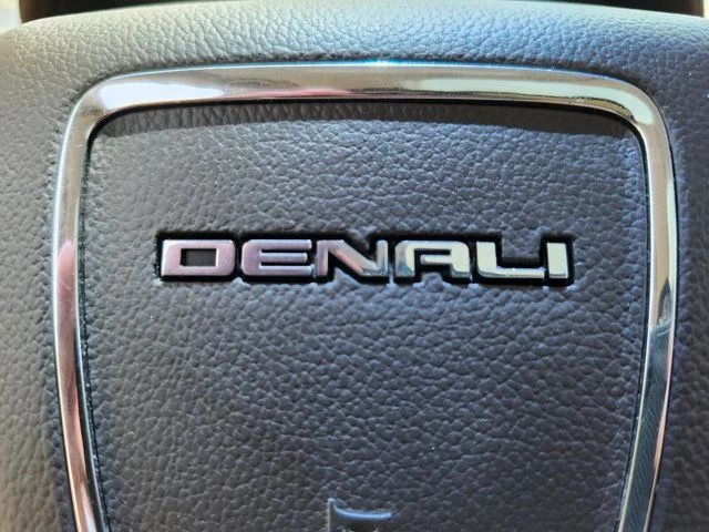 Used 2015 Black GMC Denali image 36