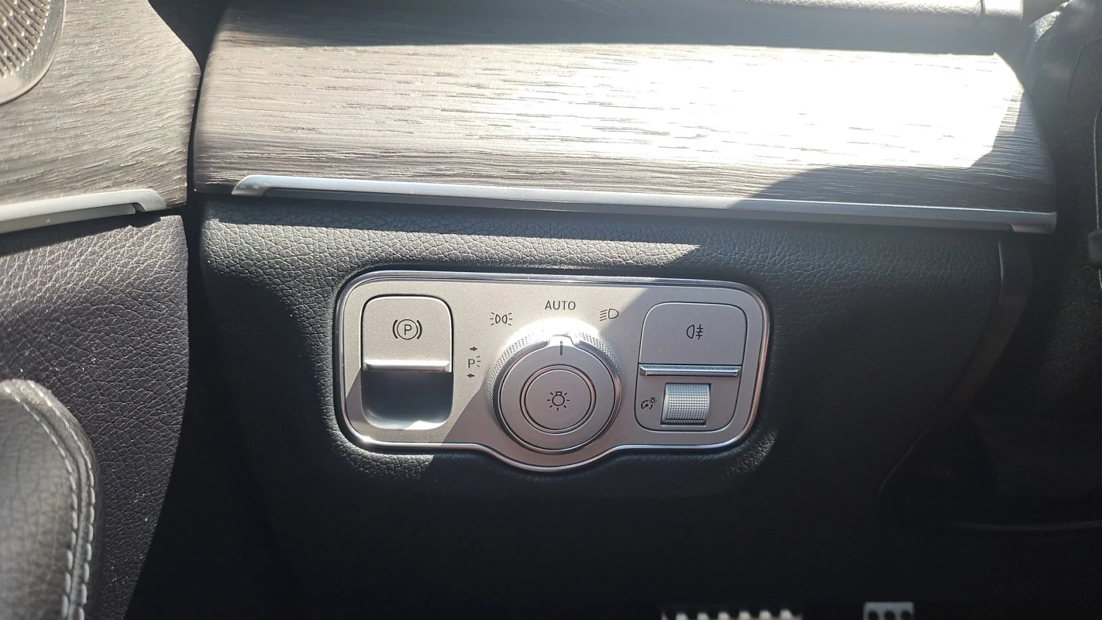 Used 2021 Blue Mercedes-Benz GLS 580 image 18