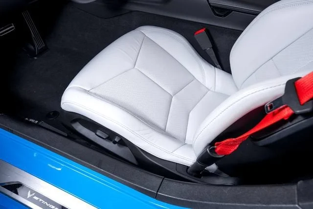 Used 2021 Rapid Blue Chevrolet Stingray image 19