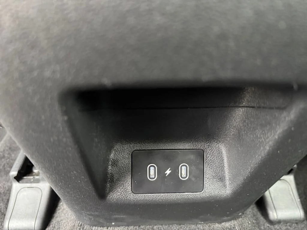 Used 2025 Silver Hyundai SE image 18