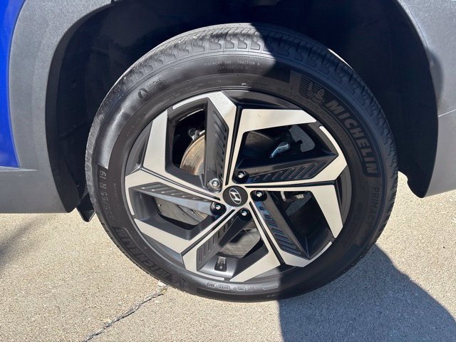 Certified Used 2024 Blue Hyundai SEL image 11