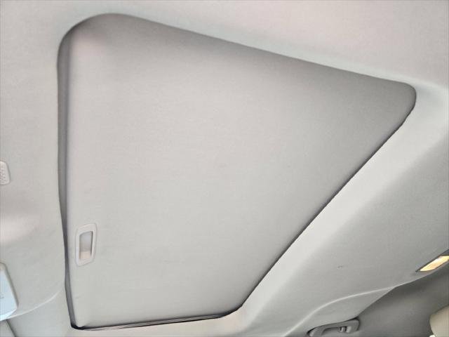 Certified Used 2021 RUBY FLARE PEARL Toyota  image 22