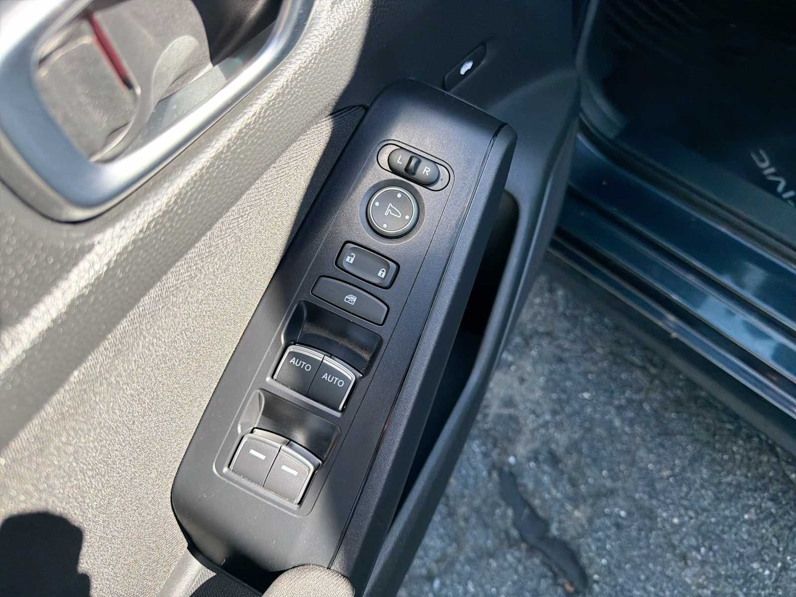 Certified Used 2025 Meteorite Gray Metallic Honda Sport image 22