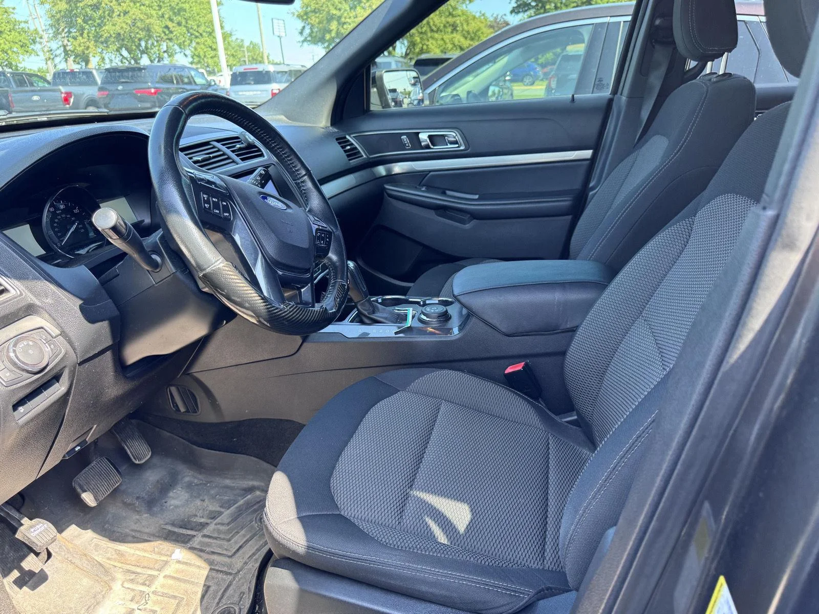 Used 2018 Magnetic Ford XLT image 10