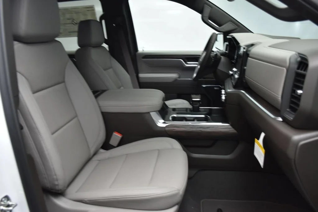 2026 GMC Sierra 1500 SLT - Photo 26